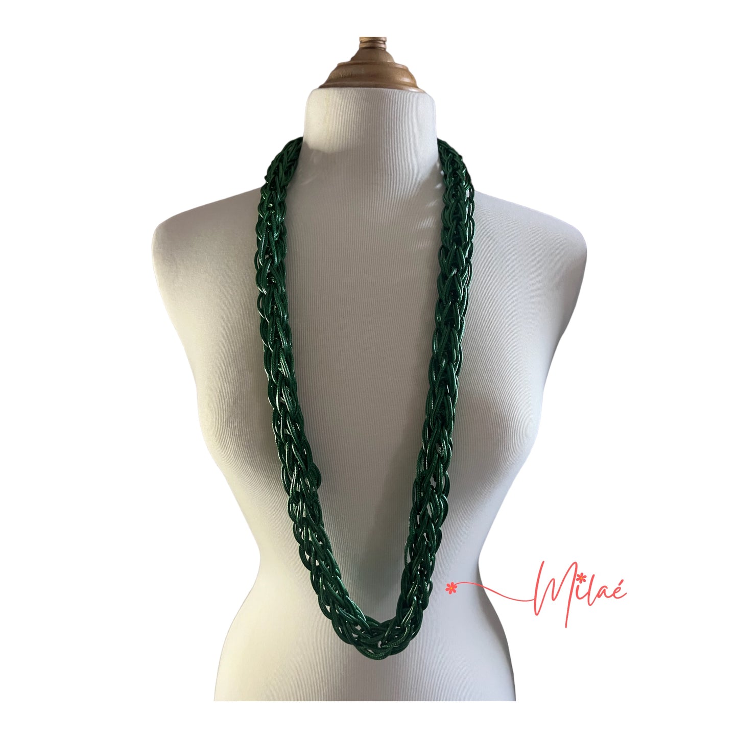 Collar hecho a mano color verde